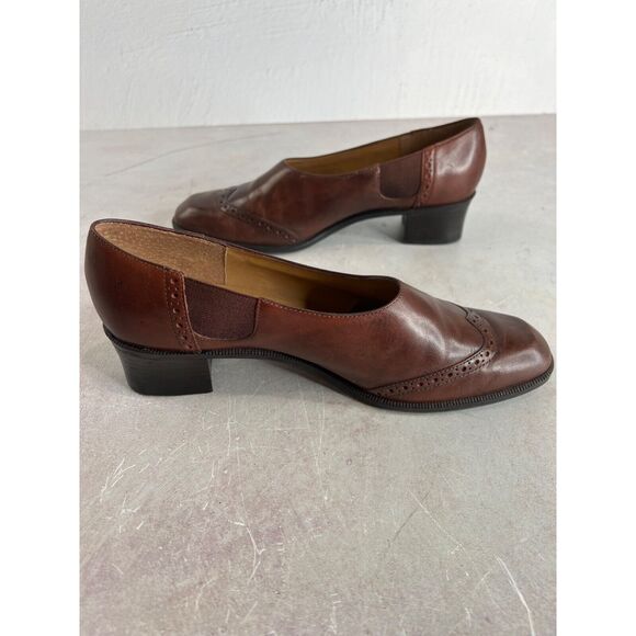 Vintage Unisa Brown Leather Brogue Slip-On Heels Classic Classy Capsule 80s 90s - Picture 9 of 11